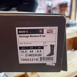 Ariat Men’s Heritage Western Boots